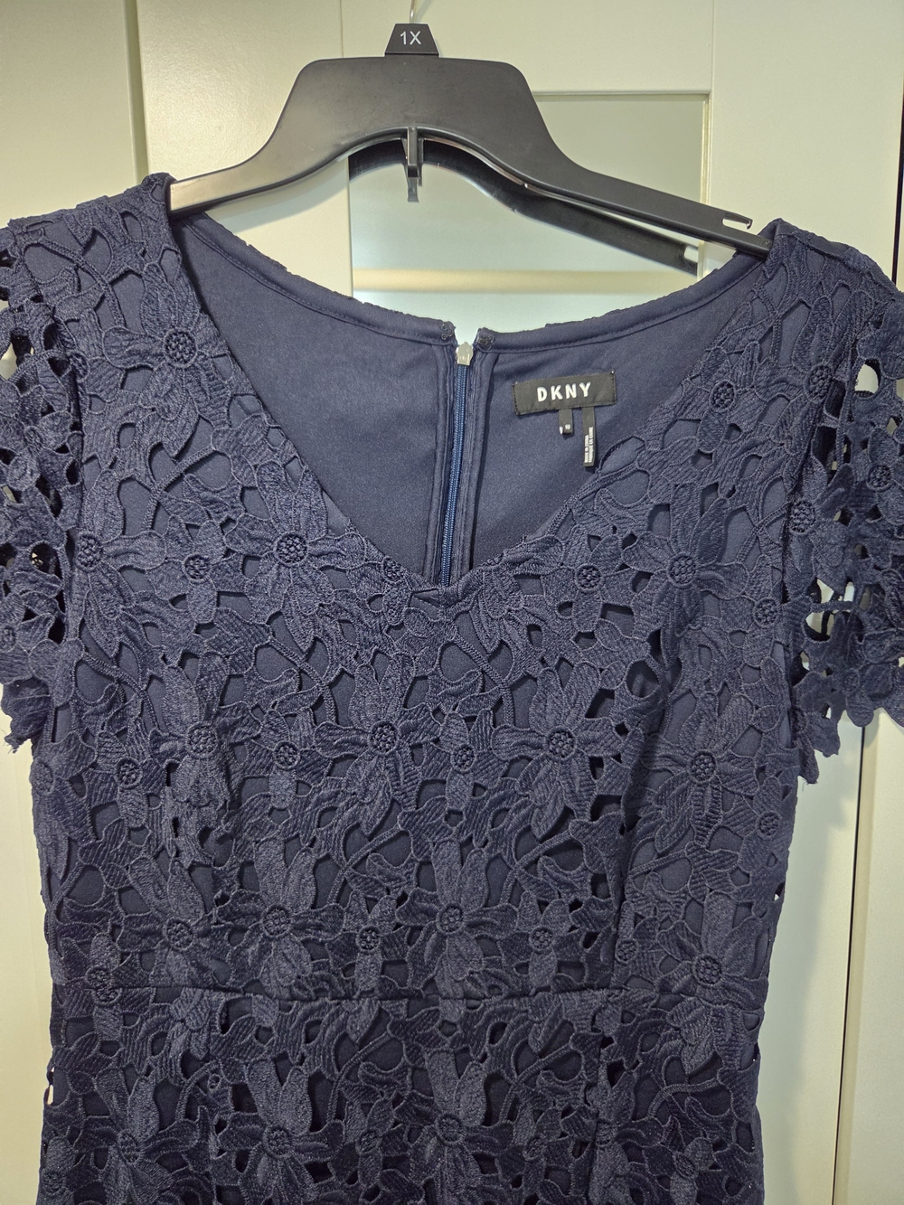 DKNY Navy Floral Lace V‑Neck Dress - Picture 2 of 14